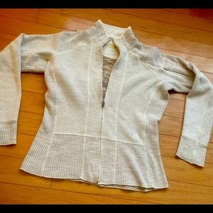 Mountain Hardwear women’s sweater